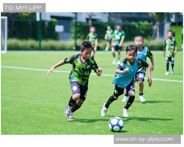 超足球少年逆袭之路从校园到职业联赛的梦想追逐与成长故事